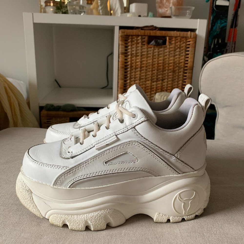 Windsor Smith Lupe Sneakers